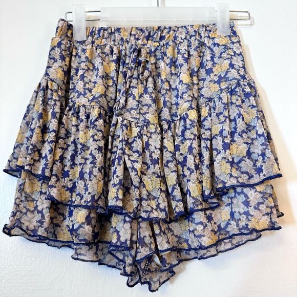 Altar’d State Women's Floral Flowy Shorts Relaxed Fit Tiered Stretch Waist Small - Picture 2 of 3